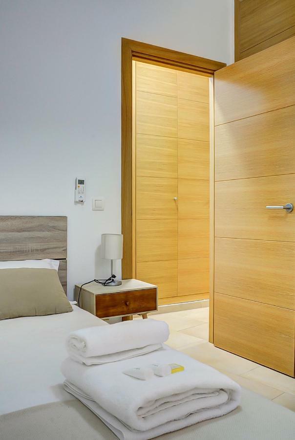 Apartamento San Julian Séville Extérieur photo